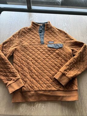 Patagonia Organic Cotton Quilted Pullover in Warm Rust with Charcoal Accents